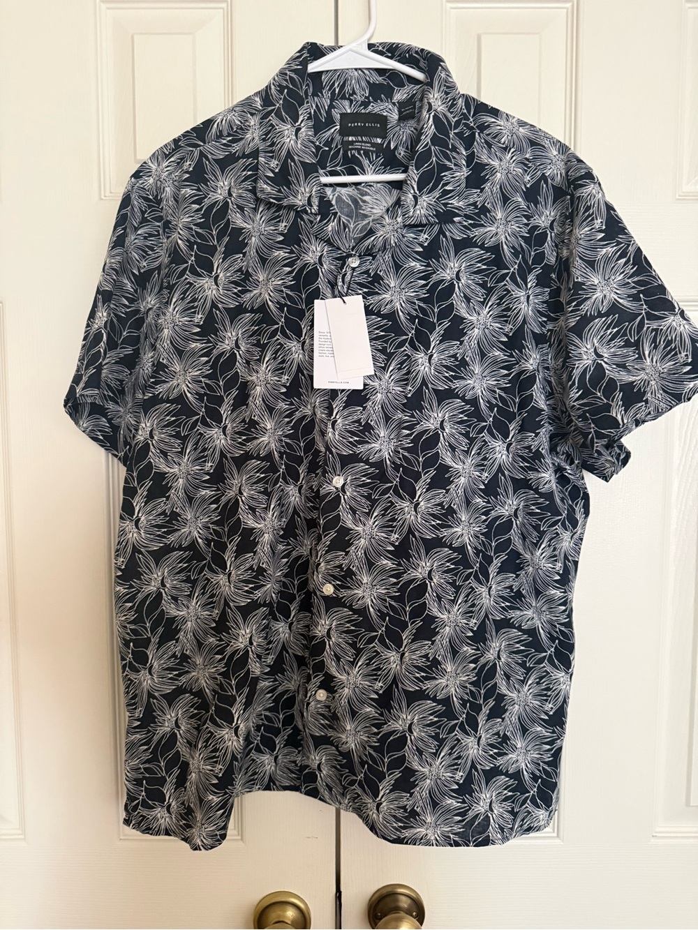 Perry Ellis Navy Short-Sleeve Floral Button-Down Shirt